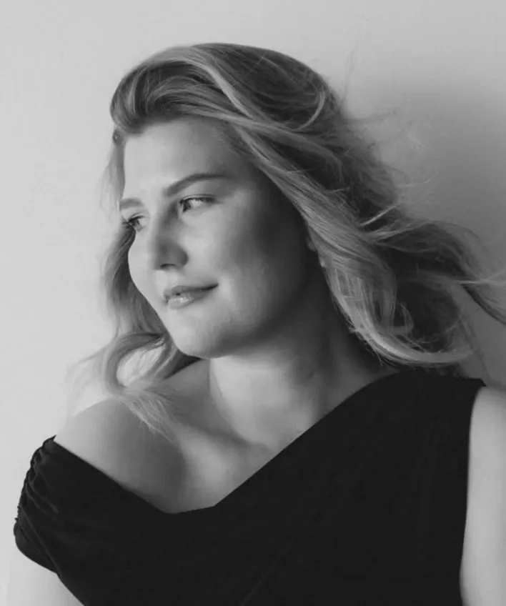 Victoria, Self Love Beauty artist